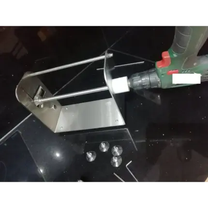 Multischneider mit verstellbarer Klinge